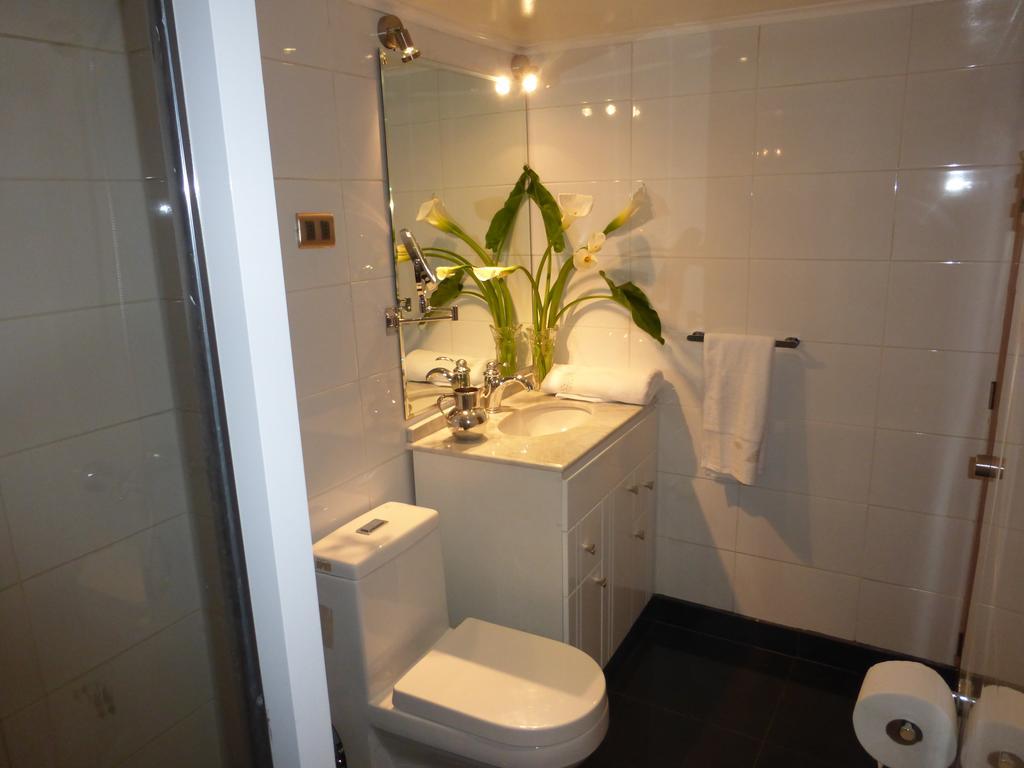 Plaza Huelen Apartman Santiago Szoba fotó